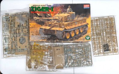 Picture of Classic Model - TIGER I MID PRODUCTION VERSION
