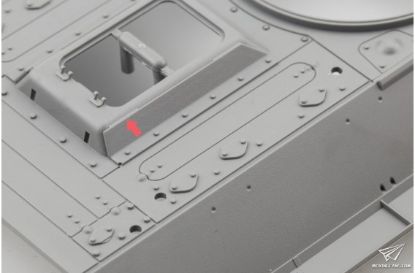 Picture of T34-85 With 5 RESIN FIGURE