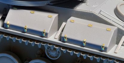 Picture of T-80 Soviet Light Tank w/Crew.Special Edition